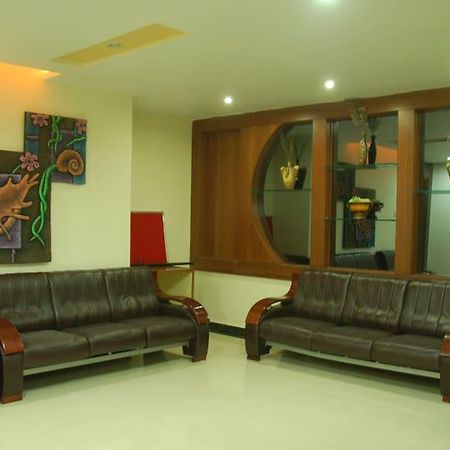 Hotel Sitara Royal ไฮเดอราบัด ภายนอก รูปภาพ