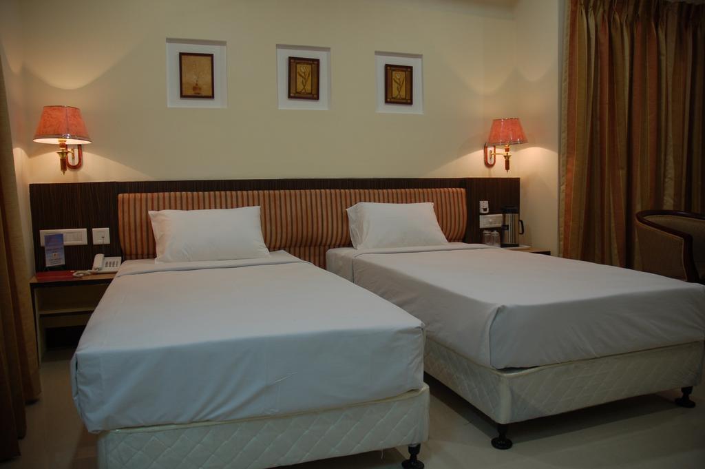 Hotel Sitara Royal ไฮเดอราบัด ห้อง รูปภาพ